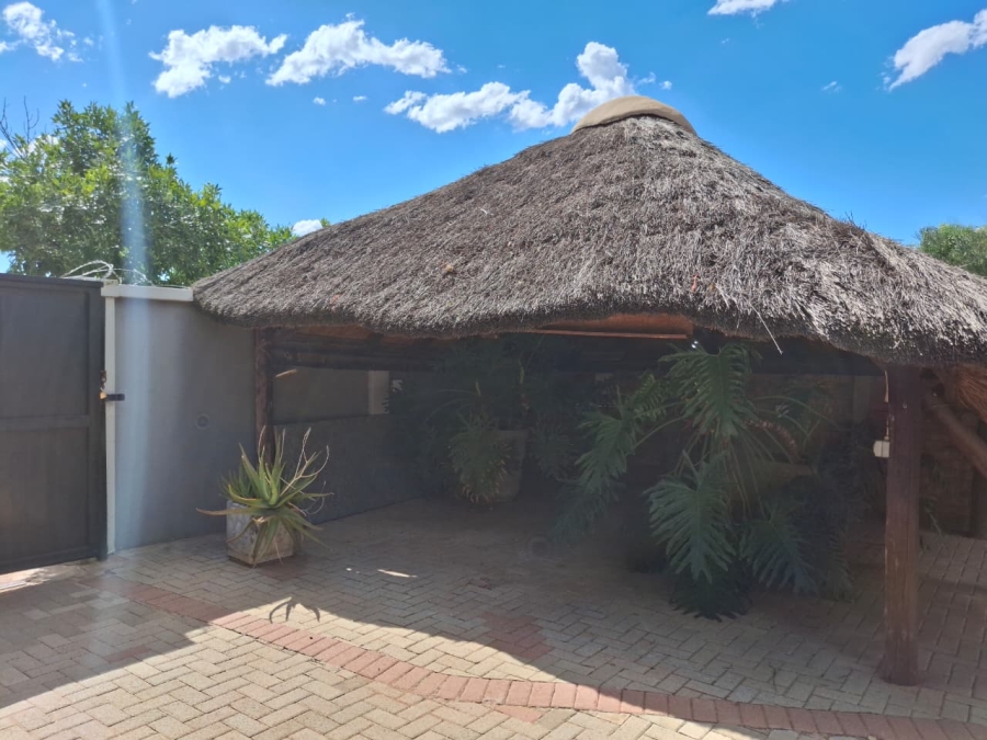 3 Bedroom Property for Sale in Carters Glen Northern Cape